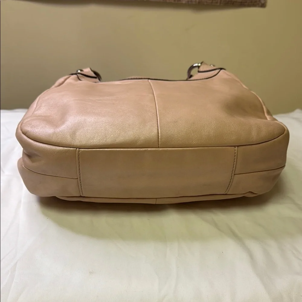 ✨ Coach Bleecker Buckle Hobo Shoulder Bag‎ – Style F17219